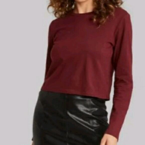 NWT Wild Fable Long-sleeved Tee - Picture 2 of 5